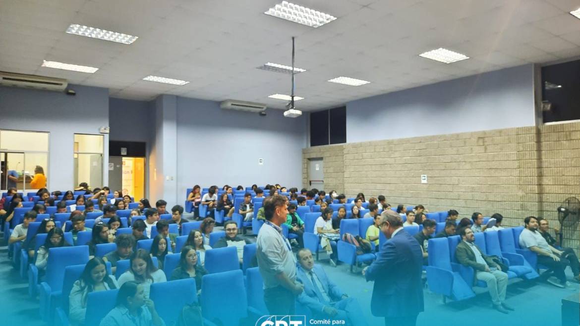 Destacada presentación del CPT en Arica a estudiantes de la Universidad de Tarapacá