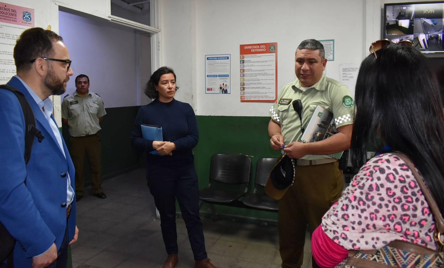 CPT visita unidades policiales de Iquique para supervisar condiciones en que se mantienen detenidas personas por ingesta de ovoides